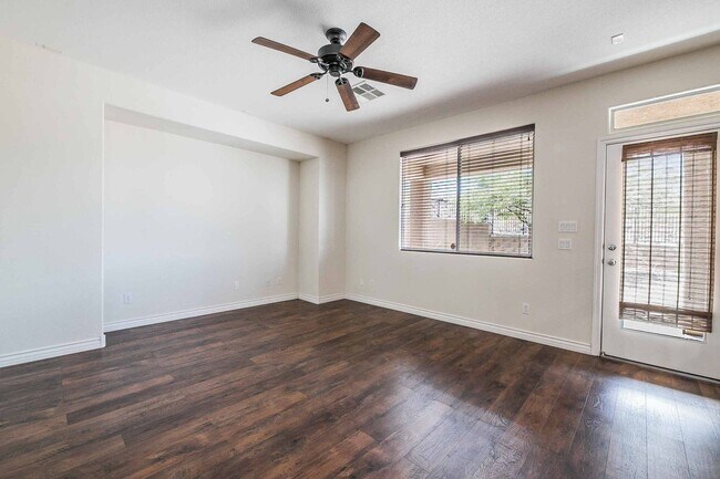 Foto del edificio - Stunning 3 Bedroom home in Anthem!