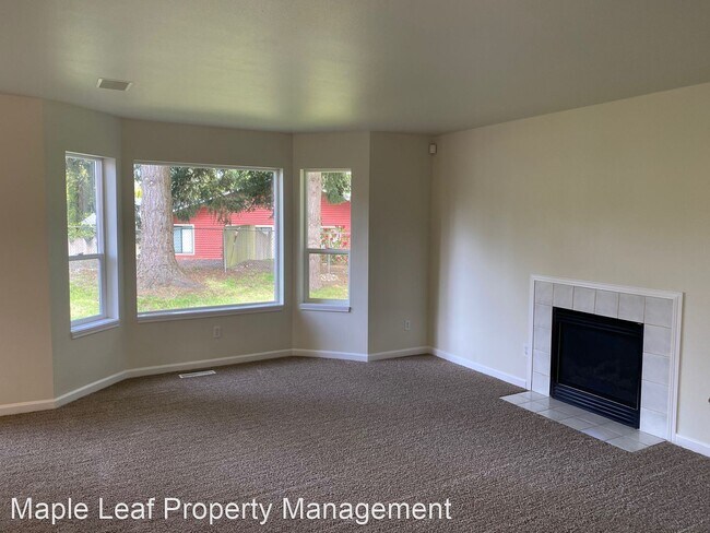 Foto del edificio - 14426 Beverly Park Rd