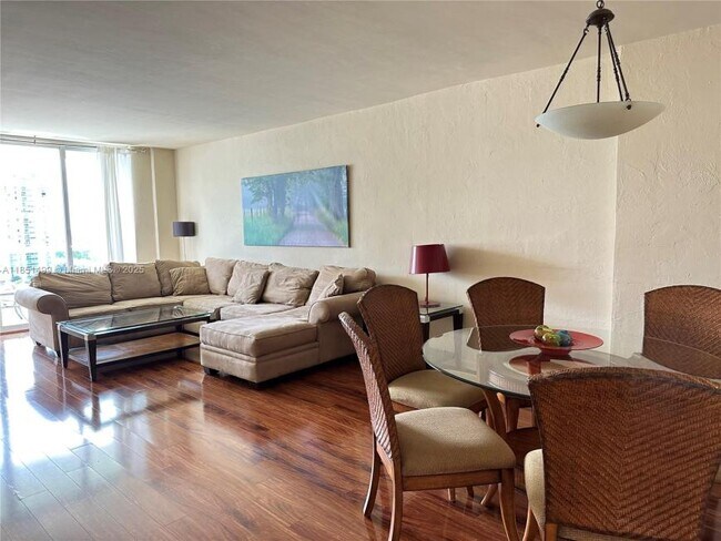 Foto del edificio - 2 bedroom in Sunny Isles Beach FL 33160