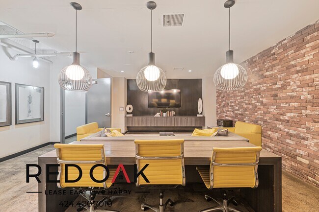 Foto del edificio - 102 N Glendale Ave