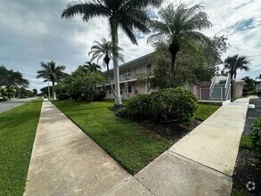 Building Photo - 190 N Collier Blvd