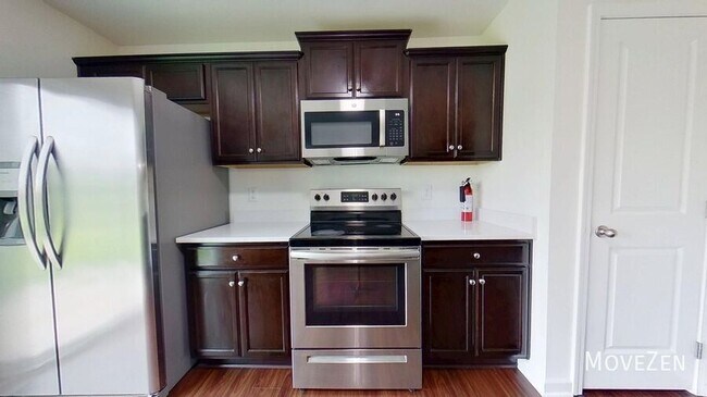 Foto del edificio - 1031 Solstice St