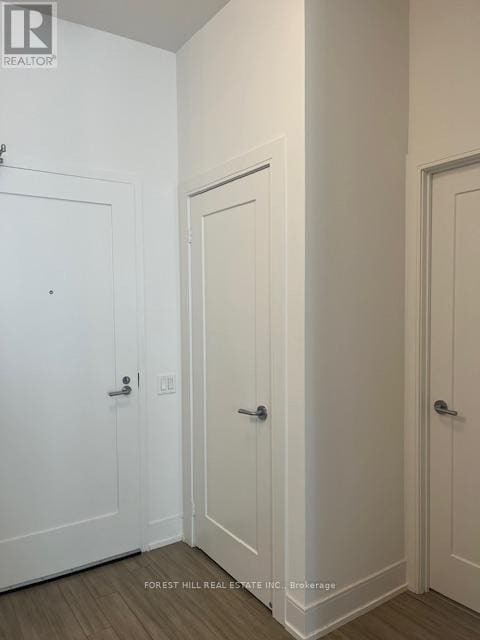 Building Photo - 310 Tweedsmuir Ave