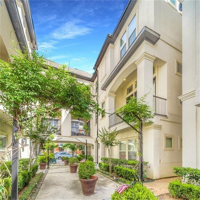 Foto del edificio - 725 Live Oak St