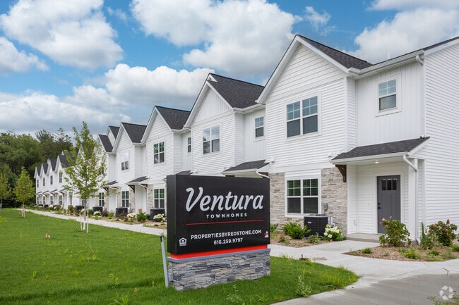 Building Photo - Ventura Townhomes