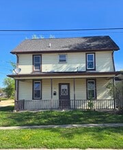 Building Photo - 302 4th Ave NE