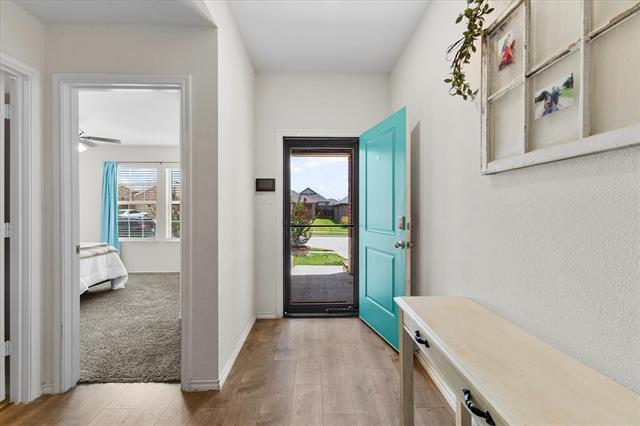Foto del edificio - 2113 Tulipwood Dr