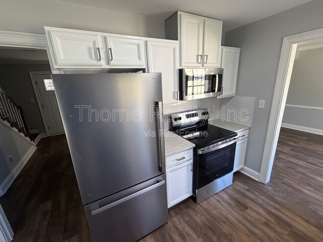 Building Photo - 103 Sara Dr