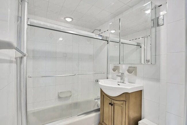 Building Photo - 43 Woodhull St