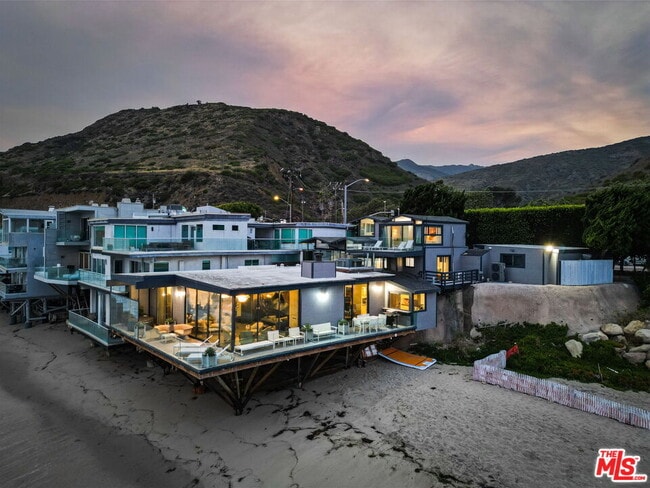 Building Photo - 26044 Pacific Coast Hwy