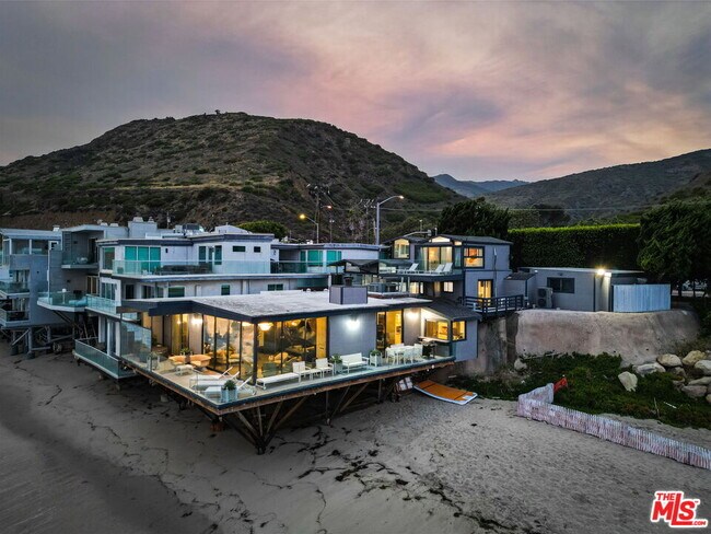 Foto del edificio - 26044 Pacific Coast Hwy