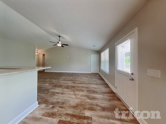 Building Photo - 1059 Berra Dr