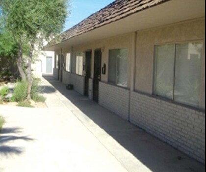 Frente exterior - 11th Avenue Apartments