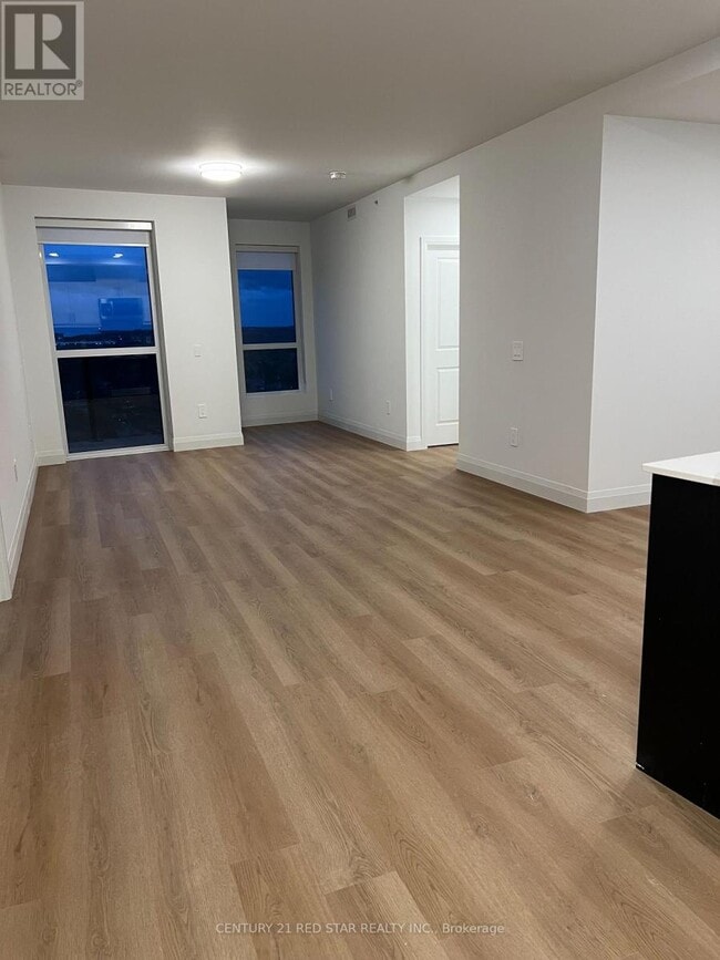 Building Photo - 1333 Weber St E