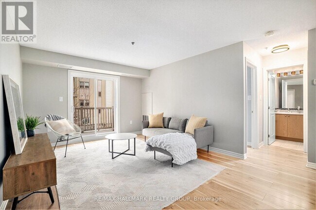 Building Photo - 151 Potts Private