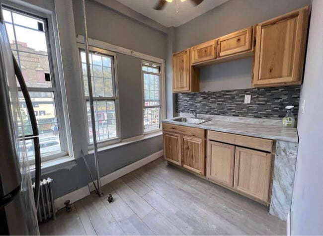 Building Photo - 1624 Pitkin Ave