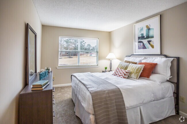 2HAB, 2BA - 1130 ft²- Renovado - Champions Hills at Windyke