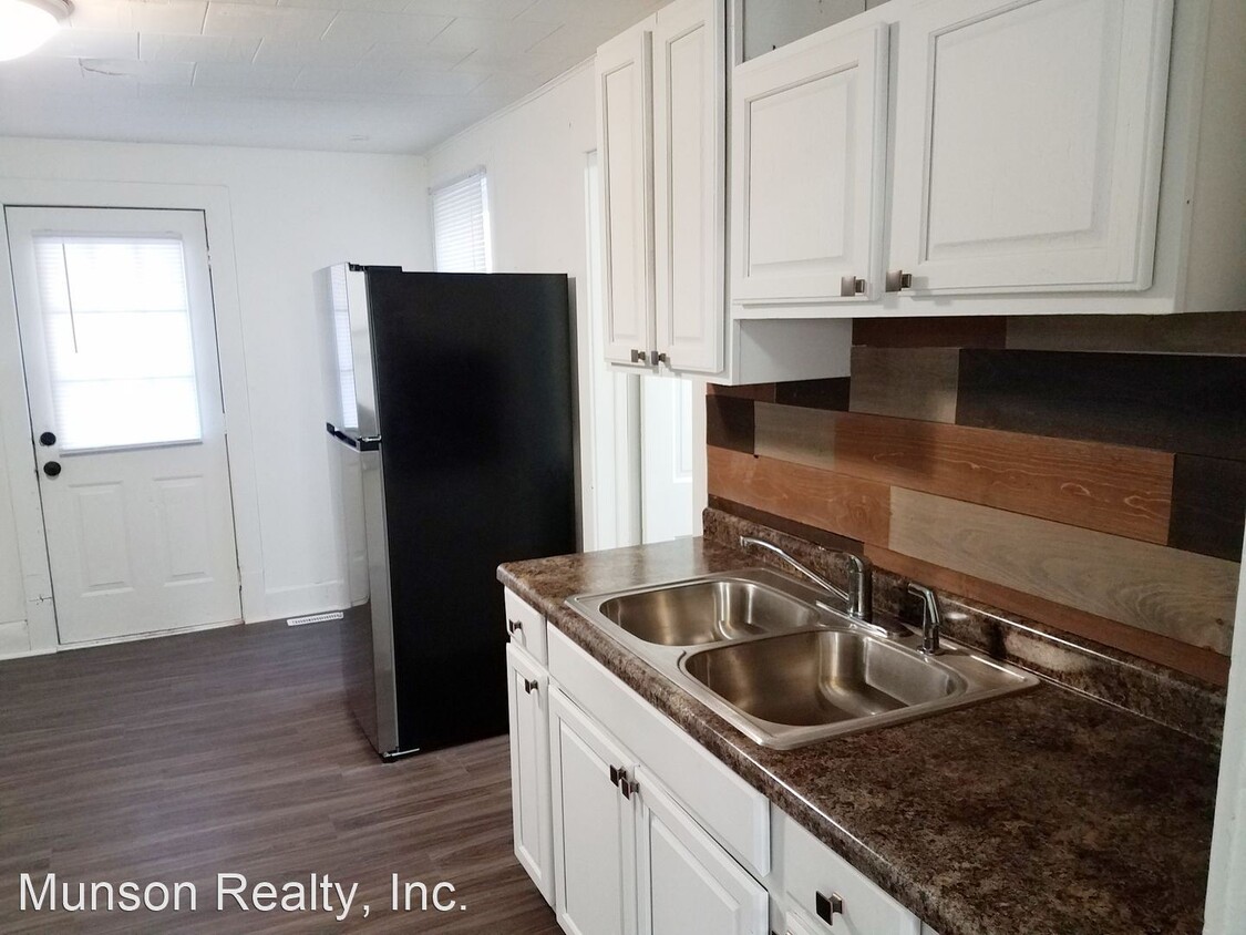 Foto principal - 3 br, 1 bath House - 419 Johnson Street