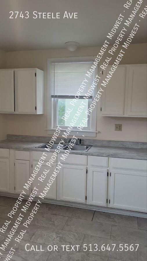 Building Photo - 2743 Steele Ave