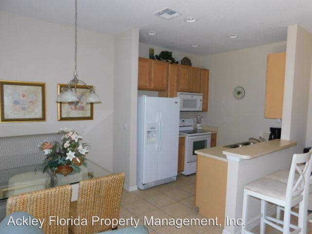 Building Photo - 2425 Caravelle Cir