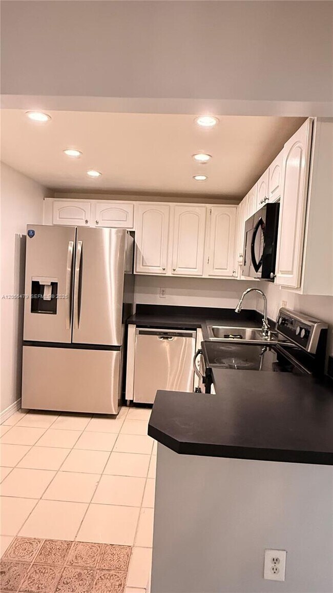 Foto del edificio - 470 NW 20th St