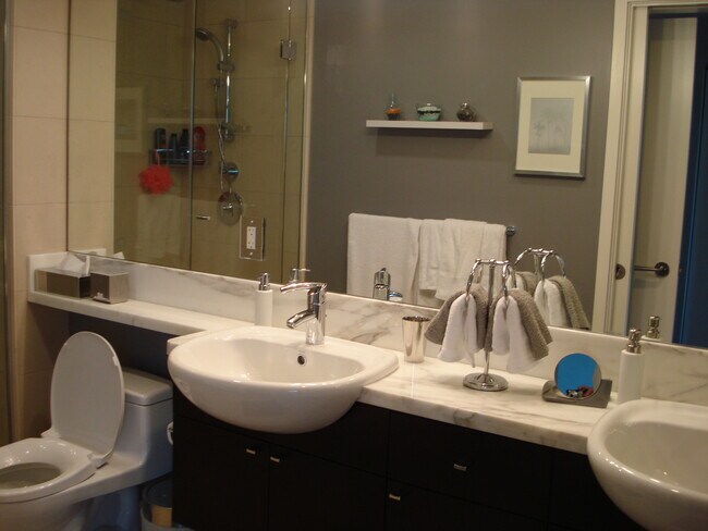 Building Photo - 1441 9th Ave