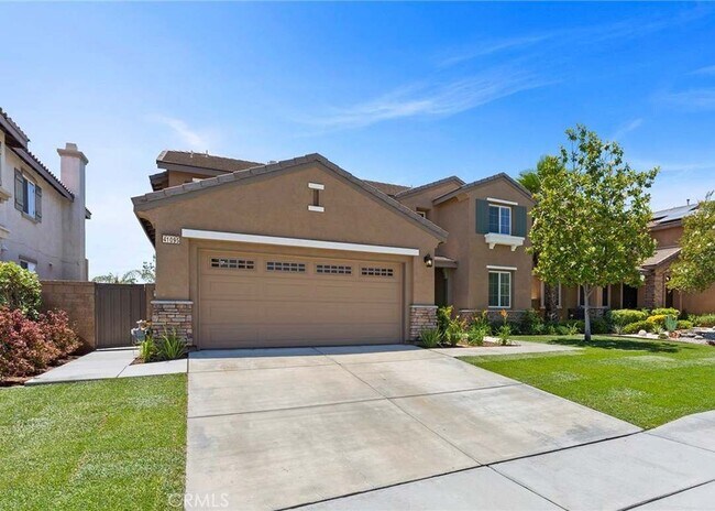 Foto del edificio - 41095 Hatton Garden Ct
