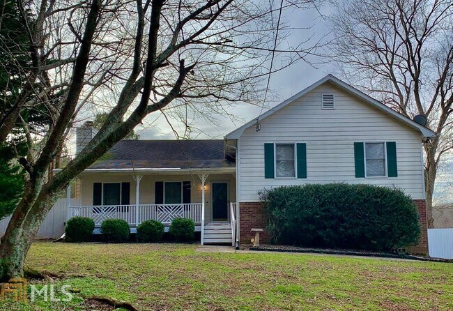 Building Photo - 1378 Winndale Rd