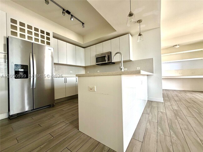 Foto del edificio - 999 SW 1st Ave