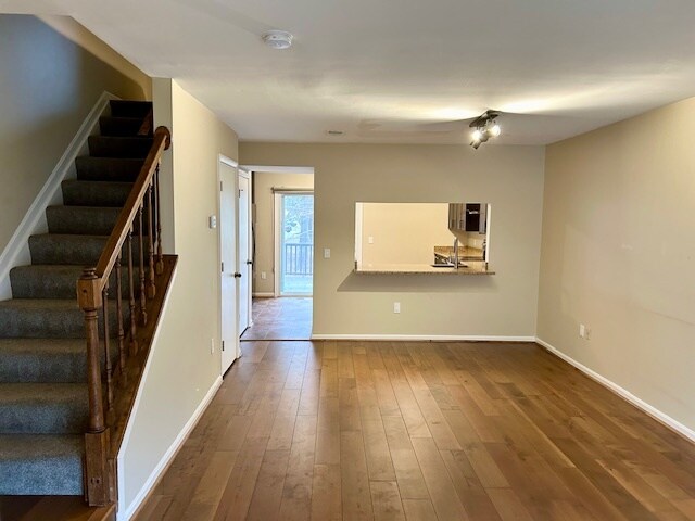 Building Photo - 9625 Lambeth Ct