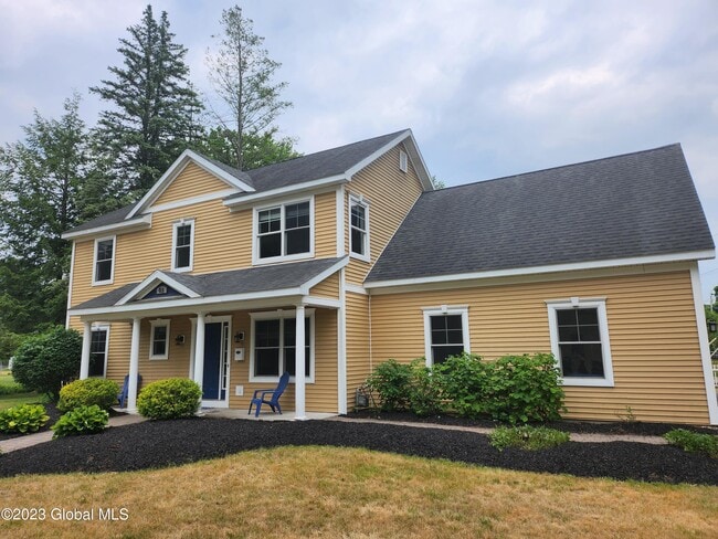 Building Photo - 48 Wright St