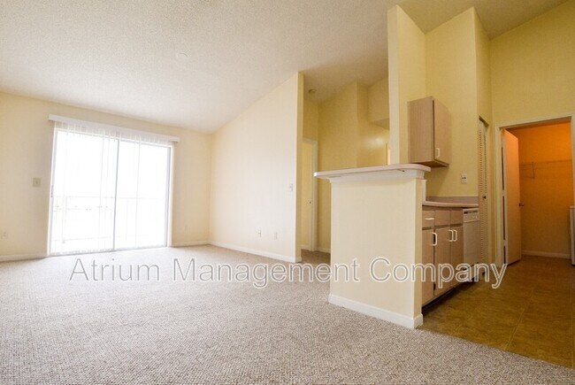 Building Photo - 2516 Grassy Point Dr