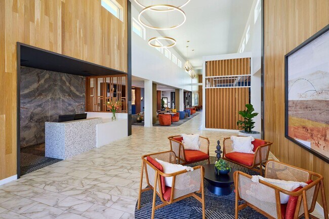 Foto del edificio - 74300 Country Club Dr