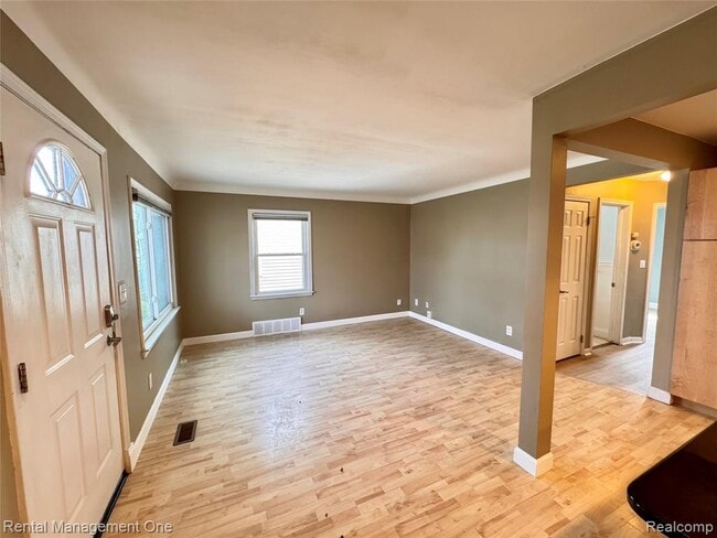Building Photo - 511 S Campbell Rd