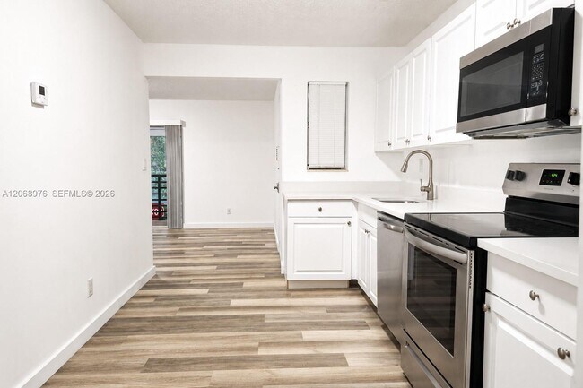 Foto del edificio - 411 SE 10th St