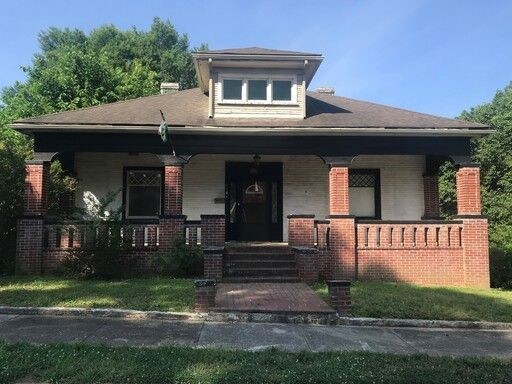 Primary Photo - 1106 Owens Ave