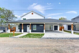 Building Photo - 440 Bentwood Dr