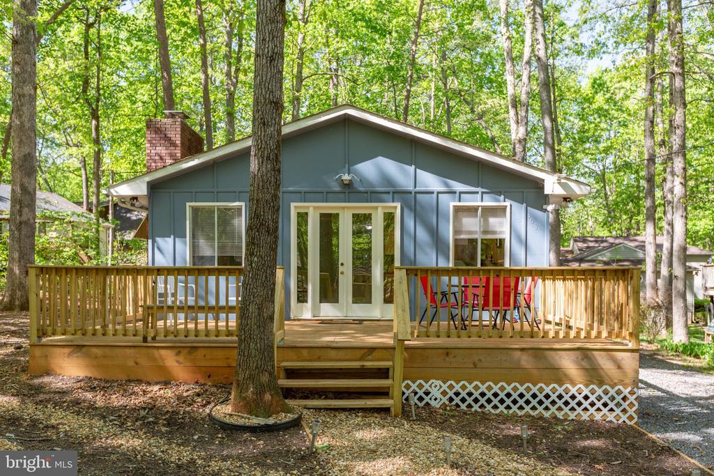 Foto principal - 303 Wilderness Dr