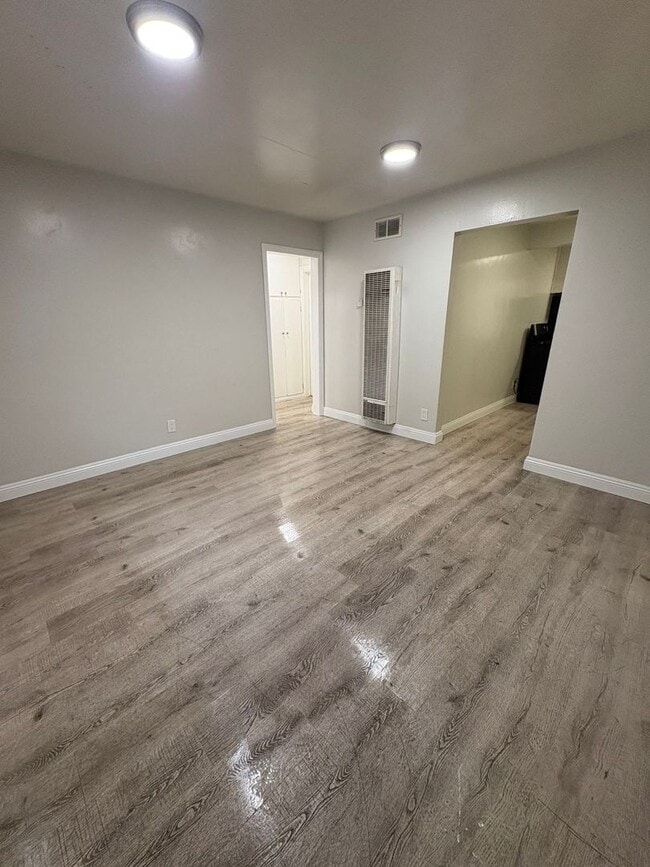 Photo - 943 East 108th Street Apartment