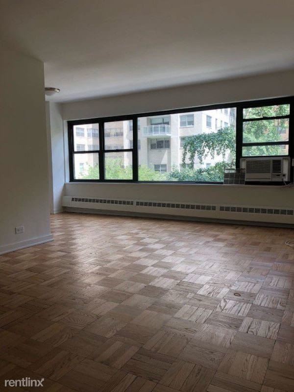 Primary Photo - 417 E 55th St
