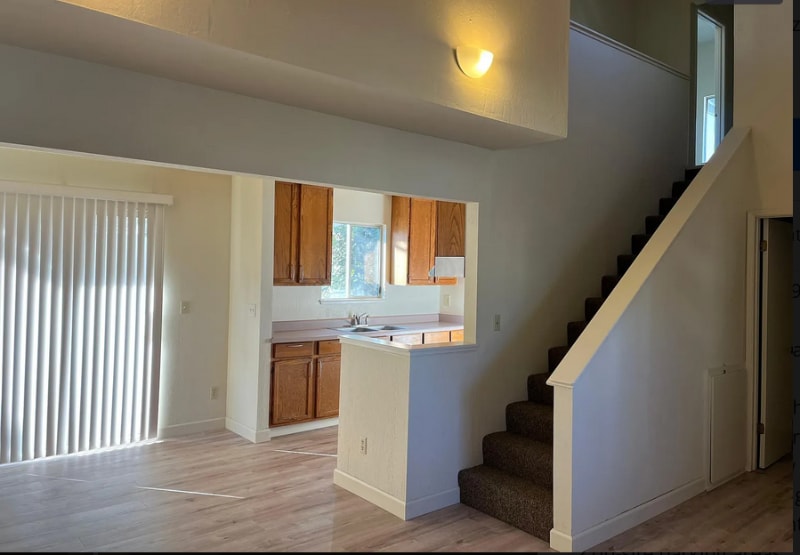 Building Photo - 317 Laurel St