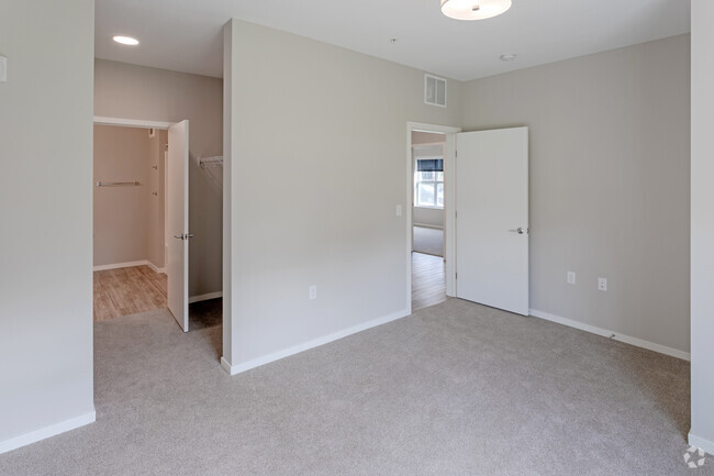 2BR, 2BA - C 1047 SF - The Chamberlain Apartments