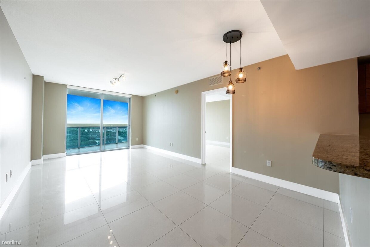 Primary Photo - 2 br, 2 bath Condo - 2641 N Flamingo Rd Ap...