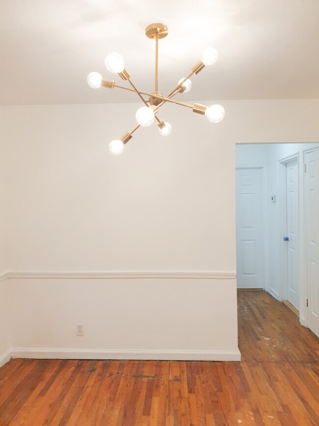 Dining room - 270 W 236th St