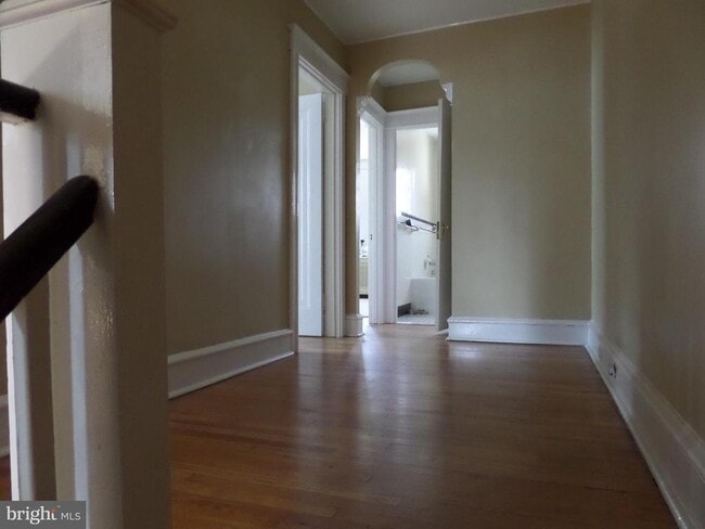 Building Photo - 627 Arbor Rd