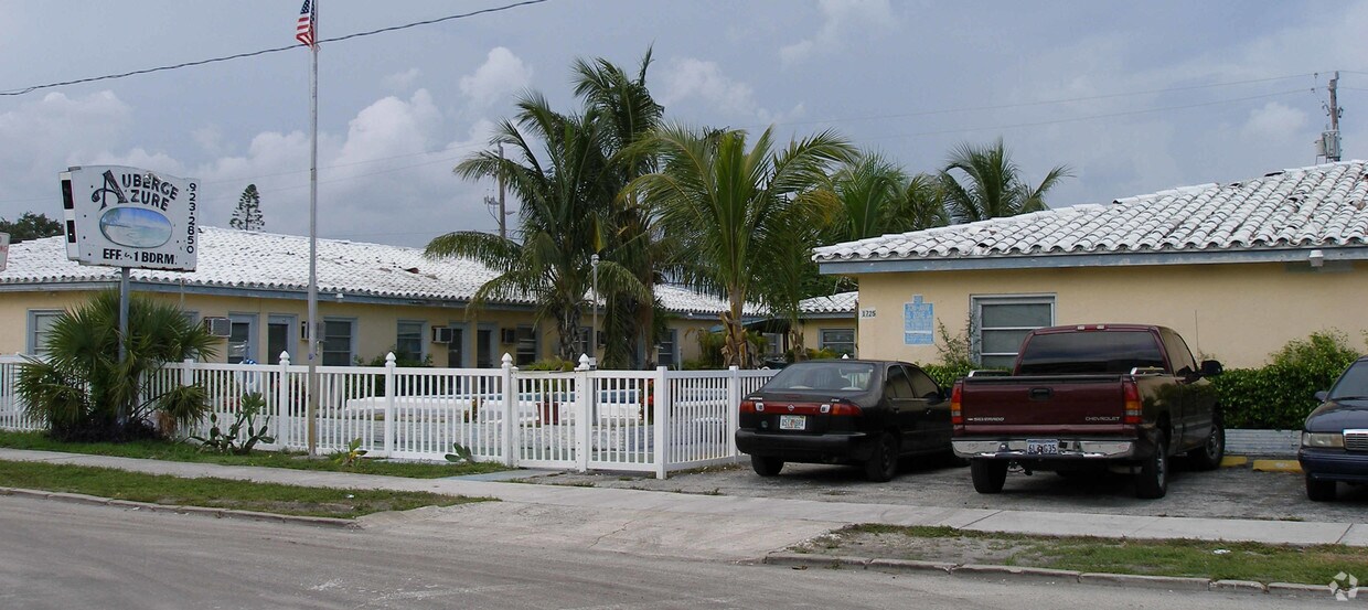 Foto del edificio - 1725 Taylor St
