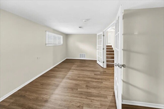 Foto del edificio - 8305 Londonderry Ln
