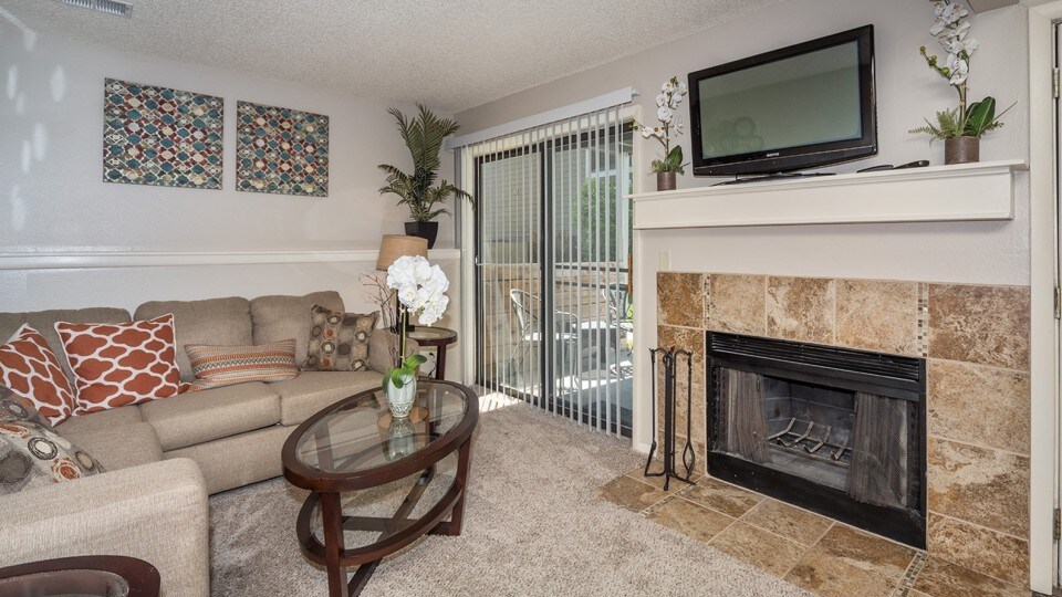 Renew Foothills Apartments Fort Collins, CO