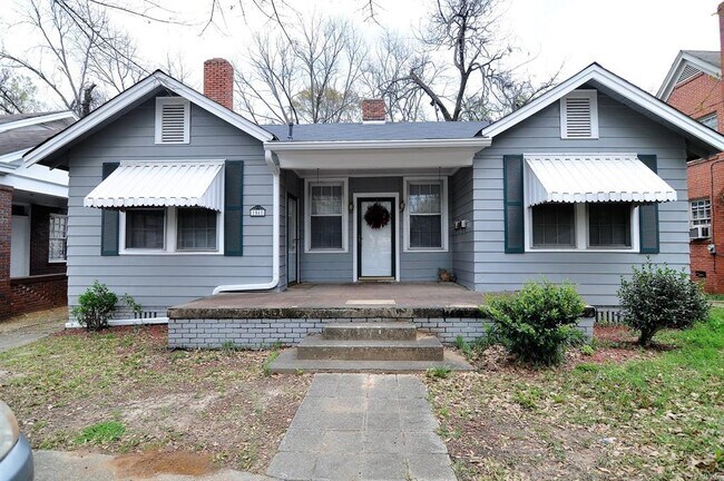 Building Photo - 1561 S Court St