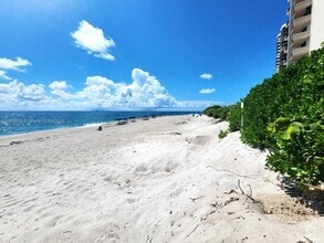 Building Photo - 4600 N Ocean Dr